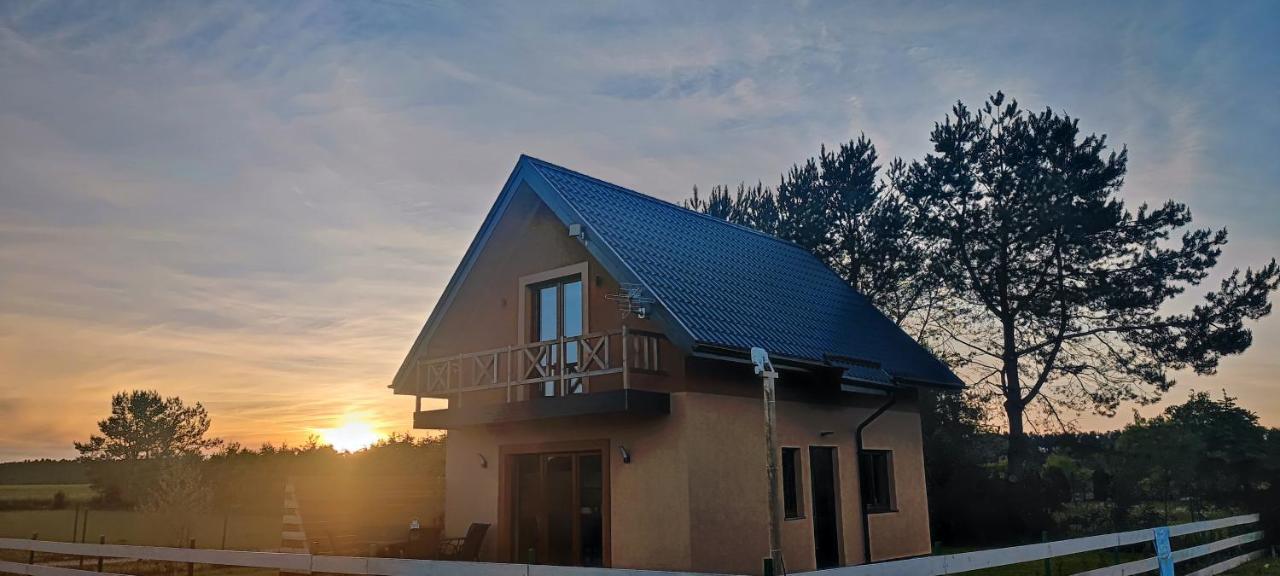 Zakatek Ciszy. Villa Sluchowo Buitenkant foto