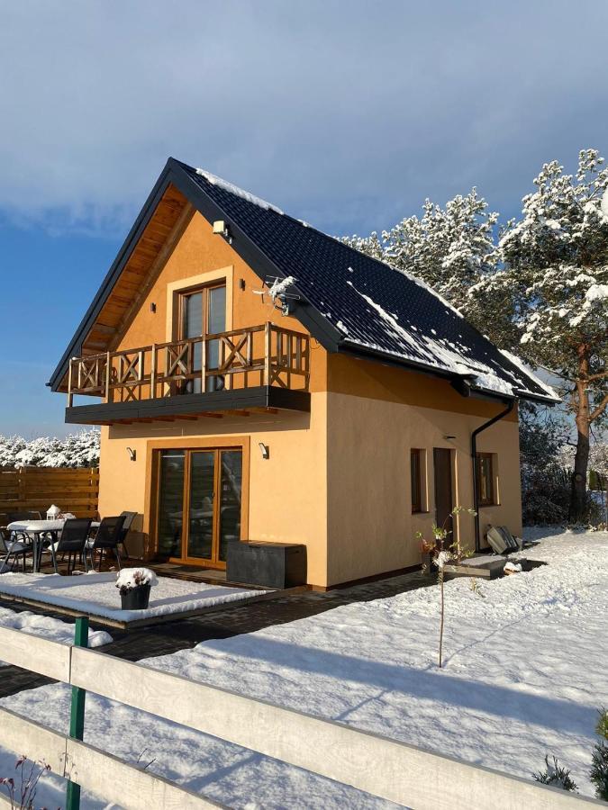 Zakatek Ciszy. Villa Sluchowo Buitenkant foto